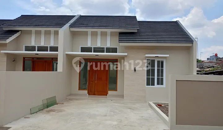 Jual rumah minimalis 1 lantai di Ujungberung Komplek taruna bandung 2