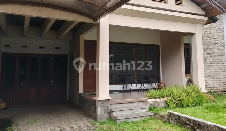 Old House Attractive Price in Pasteur Setra Sari Wing Bandung
