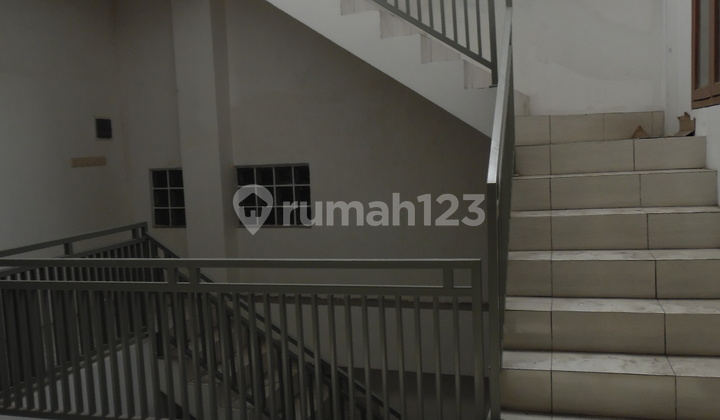 Sewa Ruko 3 Lantai di Lembang Bandung 12