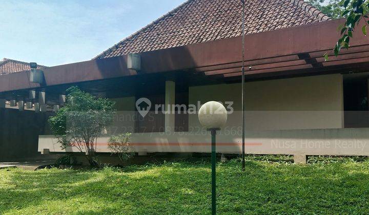 Rumah Lokasi Terbaik di Cipaganti Main Road Bandung 1