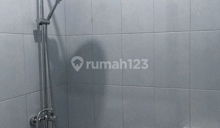 Newly built shop house in Sayap Riau, Bandung. 2