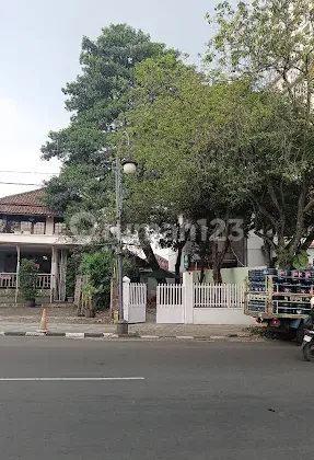 Jual Rumah lama hitung tanah di riau raya Bandung lokasi terbaik