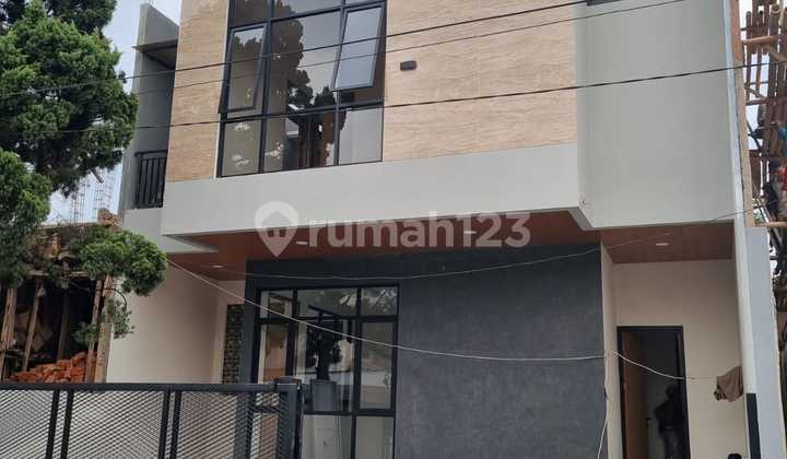 New house in Sekelimus, Buah Batu, Bandung.