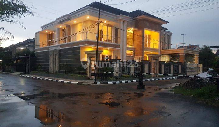 Rumah Lux Fully Furnished Ada Kolam Renang Grand Sharon, Bandung 1