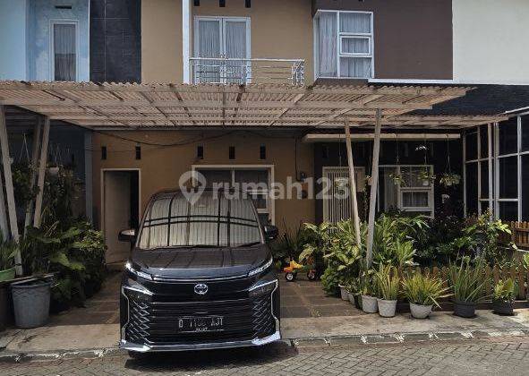 Rumah di komplek Duta Marta Town House andir bandung 1