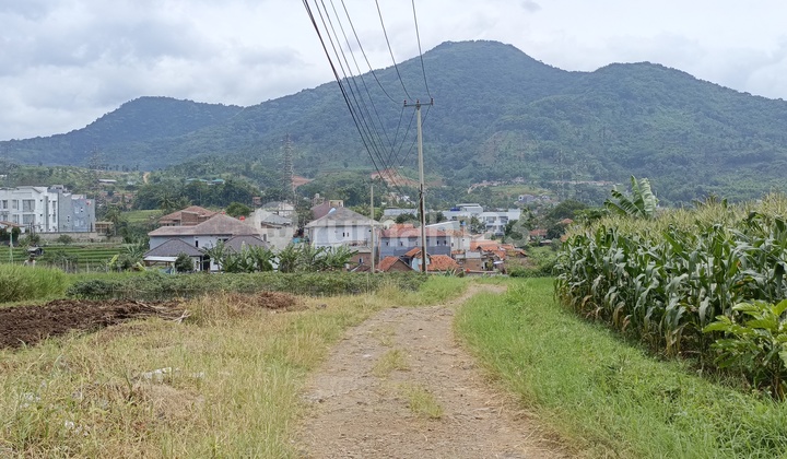 Cheap land with mountain view in Hegarmanah, Sukawening, Jatinangor, Bandung.