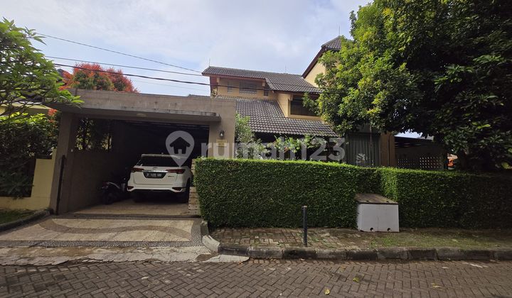 Aesthetic ready-to-occupy house in Setiabudi Regency complex, Bandung. 2