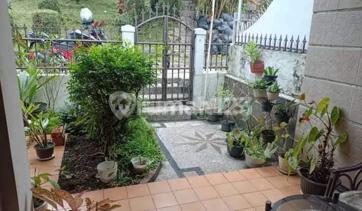 Jual Rumah Lama di Dago Dekat Hotel Jayakarta Bandung