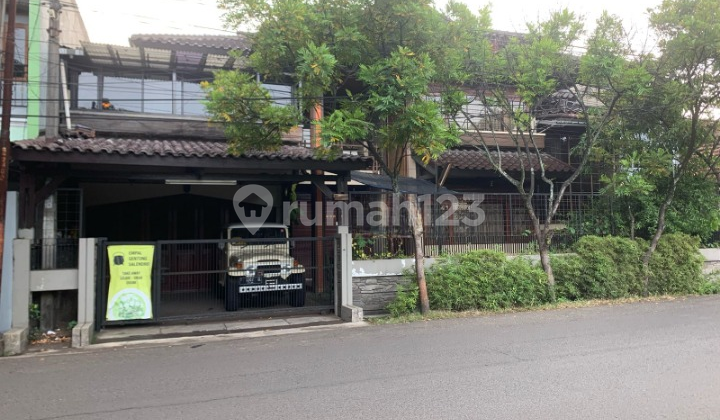 Rumah lama terawat di Turangga, bandung cocok untuk usaha / rumah tinggal Rumah lama terawat di Turangga, bandung cocok untuk usaha / rumah tinggal