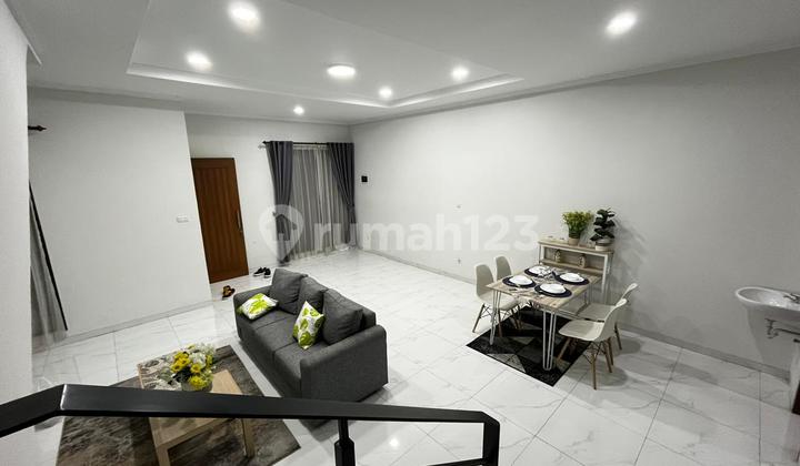 Rumah minimalis baru di Batununggal bandung