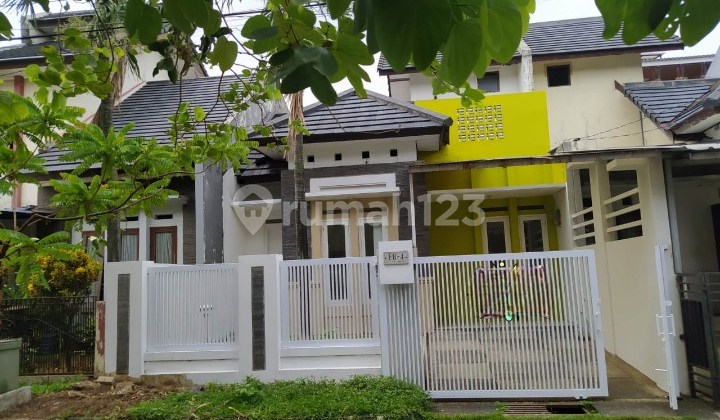 Ready-to-occupy house in the Buah Batu Regency complex, Bandung.