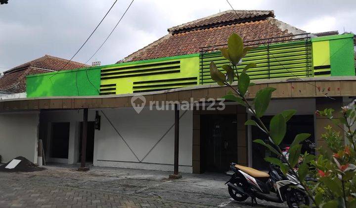 Rumah sayap riau dekat saparua bandung 1