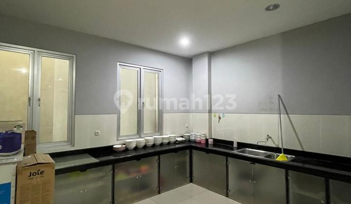 Ruko Dutamas Jalan Utama SHM 4 Lantai Full Granito Unit Terbatas Ruko Dutamas Jalan Utama SHM 4 Lantai Full Granito Unit Terbatas