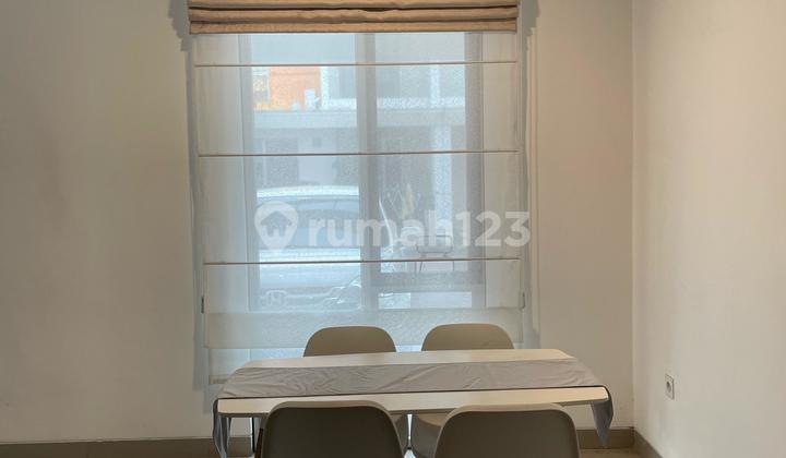 Rumah Springville 6x10m2 2 Lantai SHGB Semi Furnish Cluster Danau