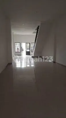 Ruko Pik 2, 4.5x16.25m², 3 Floors, Neat, Move-In Ready, Strategic, Excellent.