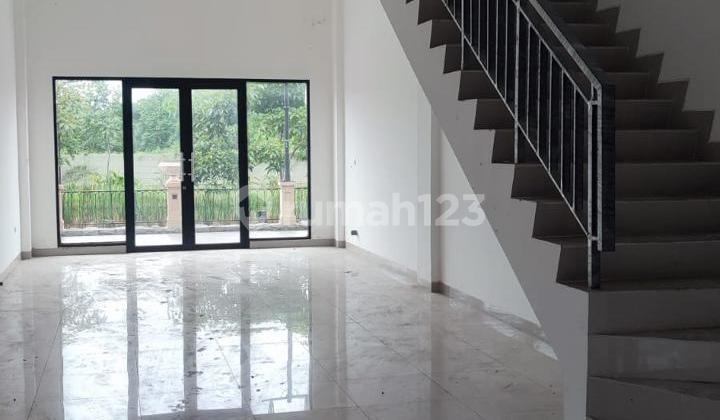 Osaka Ruko OTPA Pik 2 4.5x15m² 3 Floors Lake View Limited Units Osaka Ruko OTPA Pik 2 4.5x15m² 3 Floors Lake View Limited Units