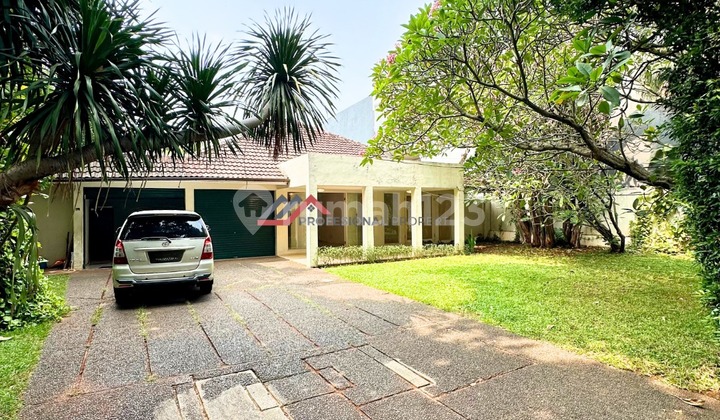 Rumah Lama Siap Huni Lokasi Bebas Banjir Area Elit Kemang Dalam Rumah Lama Siap Huni Lokasi Bebas Banjir Area Elit Kemang Dalam