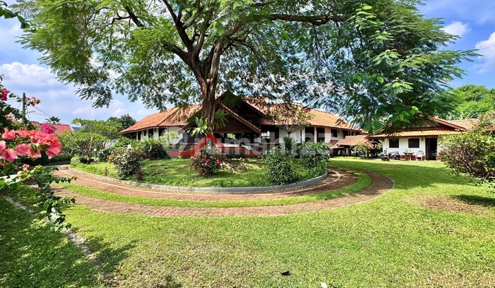 Rumah Asri Siap Huni Konsep Villa Strategis Di Villa Cinere Mas