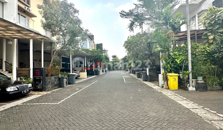 Ready-to-Occupy House in Cluster Near MRT Station in Cipete Ready-to-Occupy House in Cluster Near MRT Station in Cipete