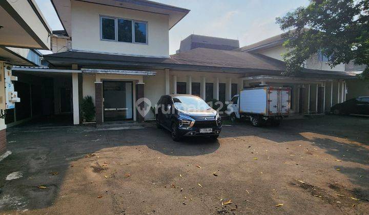 Rumah Kantor Area Komersil Di Raya Kemang Strategis Parkiran Luas 1