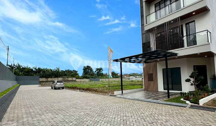 Rumah Baru 5 Menit ke Simatupang Dalam Cluster Eksklusif Cilandak