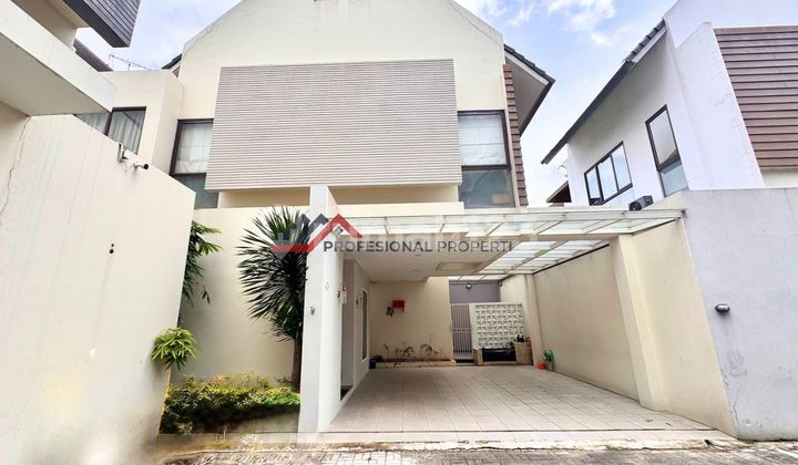 Rumah Bagus Dilengkapi Kolam Renang Harga Menarik di Cluster Jagakarsa Rumah Bagus Dilengkapi Kolam Renang Harga Menarik di Cluster Jagakarsa