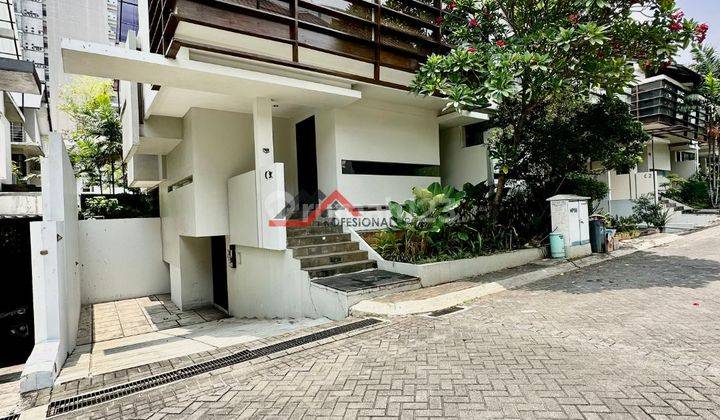 Rumah Bagus Modern Minimalis Strategis Dalam Cluster Kemang Raya  1