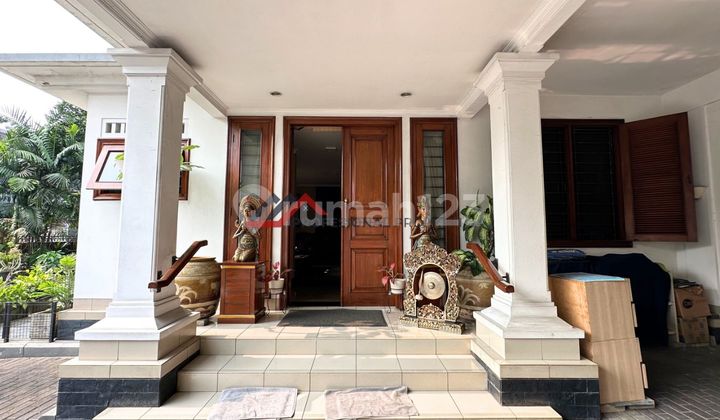 Rumah Mewah & Klasik Karya Hadi Prana Cilandak Jakarta Selatan