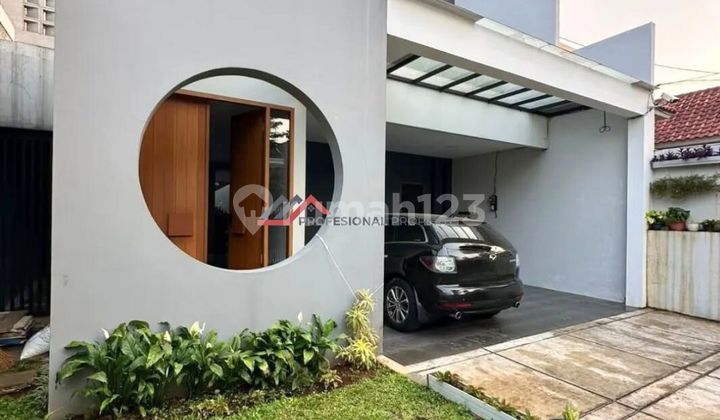 Rumah Mewah Siap Huni Lingkungan Tenang 