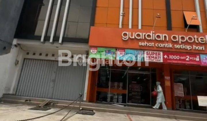Disewakan Ruko strategis 3,5lantai di Jakarta Barat 1