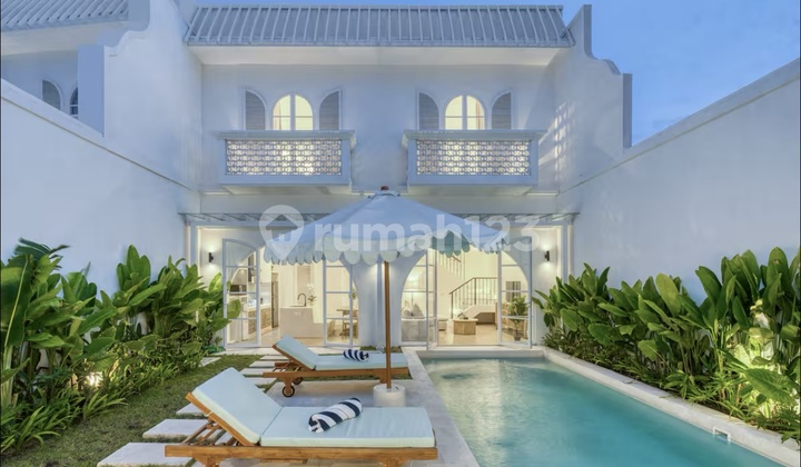 Luxury 3-Bedroom Villa with Sea and Rice Field Views in a Quiet Neighborhood
