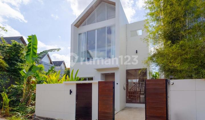 Villa Modern Minimalis 3 Kamar Di Toyaning, Ungasan