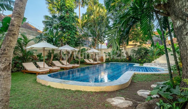 Charming 6-bedroom Villa Oasis In Central Seminyak