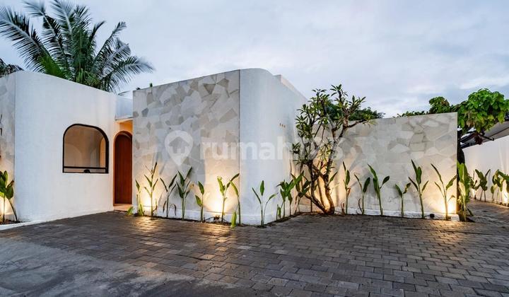 New Villa Rice Field View 2 Bedrooms Near Kelating Beach