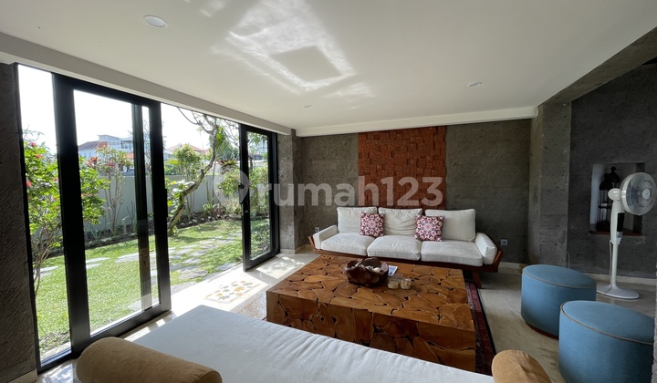 Villa 3 Kamar Lokasi Popular Dan Strategis Umalas Dekat Pantai Canggu Hak Milik