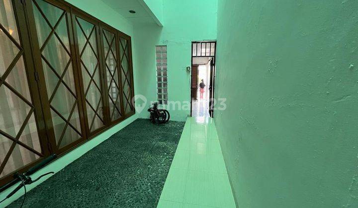 Di  Rumah Siap Huni Pluit Selatan 2