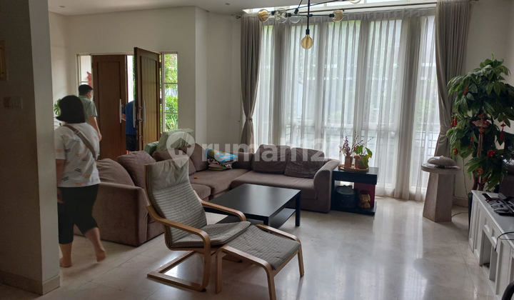 Dijual Cepat Rumah Crown Mansion Pik