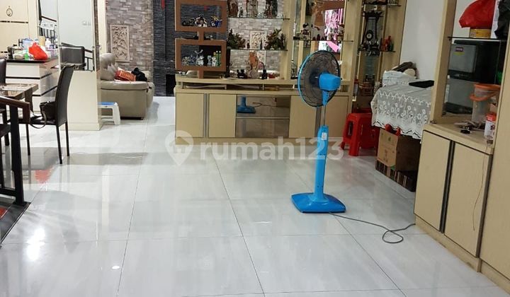 Rumah Pantai Indah Kapuk, Jakarta Utara Bagus Semi Furnished SHM 2