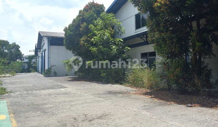 Cheap Warehouse/Factory on Jababeka Industrial Highway, North Cikarang