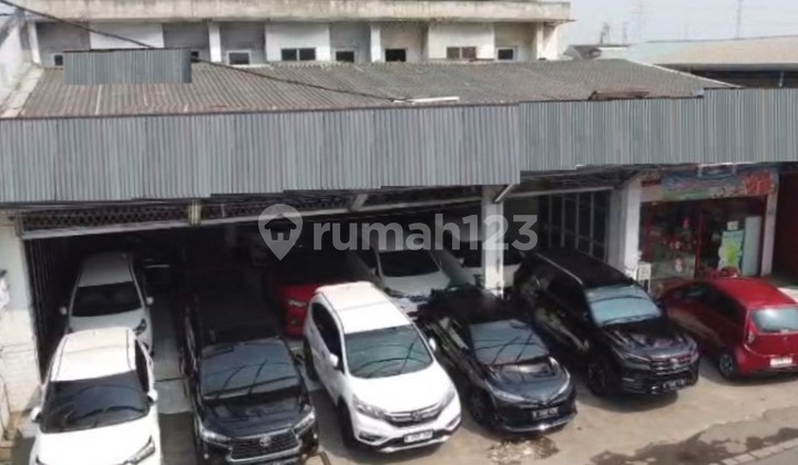 Gudang Ex Showroom Jalan Sultan Agung Medan Satria Bekasi Barat