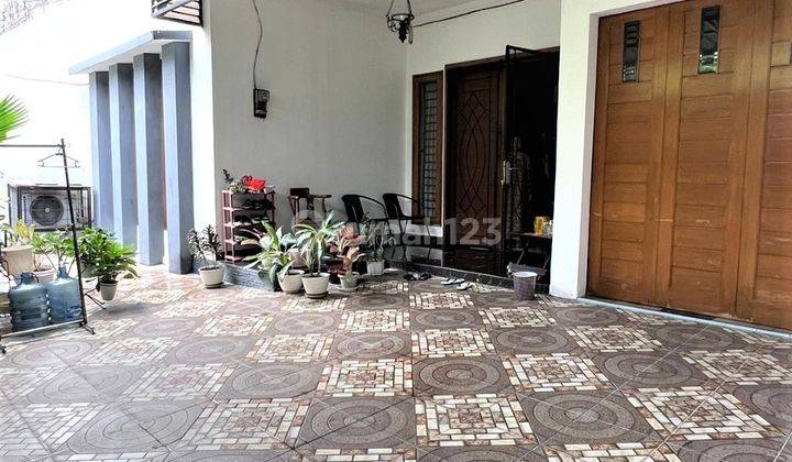 Rumah Megah Strategis Siap Huni Kebon Baru Tebet Jakarta Selatan 2