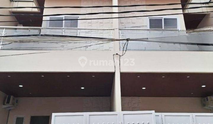 Rumah Baru Modern Minimalis Super Strategis Pondok Gede Bekasi 1