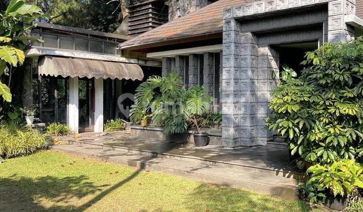 Fully Furnished Villa on Jalan Sersan Bajuri, Cihideung, Parongpong, West Bandung