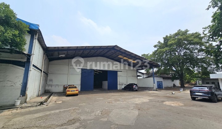 Cheap Warehouse/Factory on Jababeka Industrial Main Road, North Cikarang Cheap Warehouse/Factory on Jababeka Industrial Main Road, North Cikarang