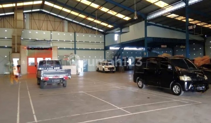 Cheap Warehouse/Building at West Karawang Toll Interchange Main Road