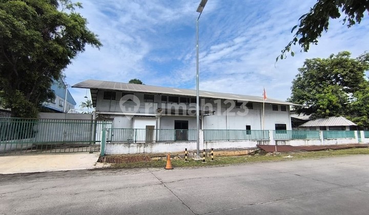 Warehouse Office in Pulo Gadung Industrial Area (JIEP), East Jakarta