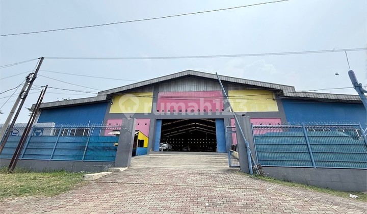 Former Car Workshop Warehouse at Karawang Barat Toll Interchange Road Former Car Workshop Warehouse at Karawang Barat Toll Interchange Road
