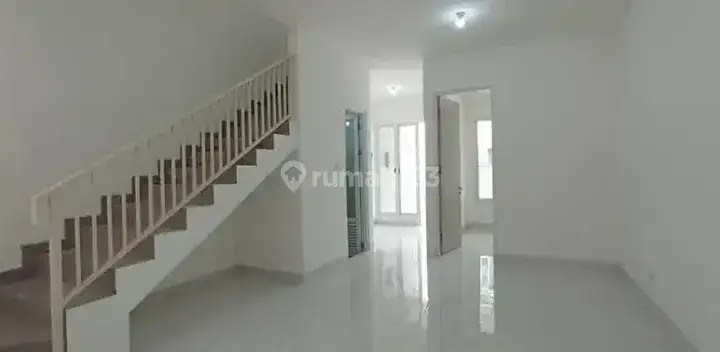 Rumah Baru Semi Furnished SHM di Pondok Candra ,waru Sidoarjo 2