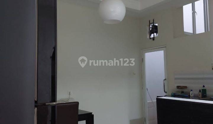 Dijual Rumah di Taman Surya 3 Siap Huni Terawat Rapi SHM 3 Lantai Hadap Barat 2