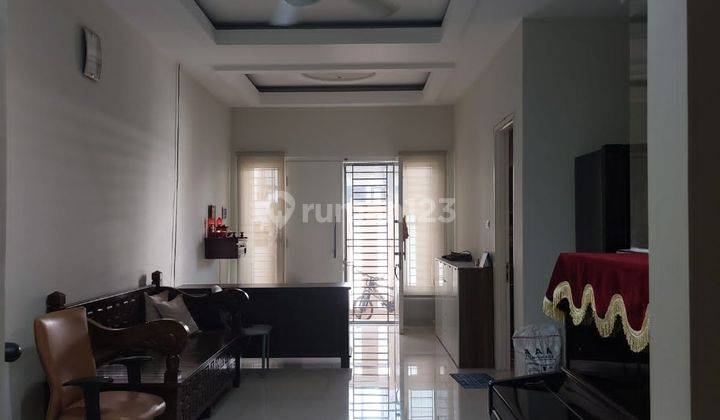 Dijual Rumah di Taman Surya 3 Siap Huni Terawat Rapi SHM 3 Lantai Hadap Barat 1